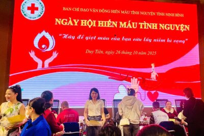 TRƯỜNG TH B PHƯỜNG TIÊN SƠN THAM GIA NGÀY HỘI HIẾN MÁU NHÂN ĐẠO